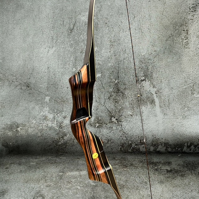 Bow - Black Widow PSA C 60“