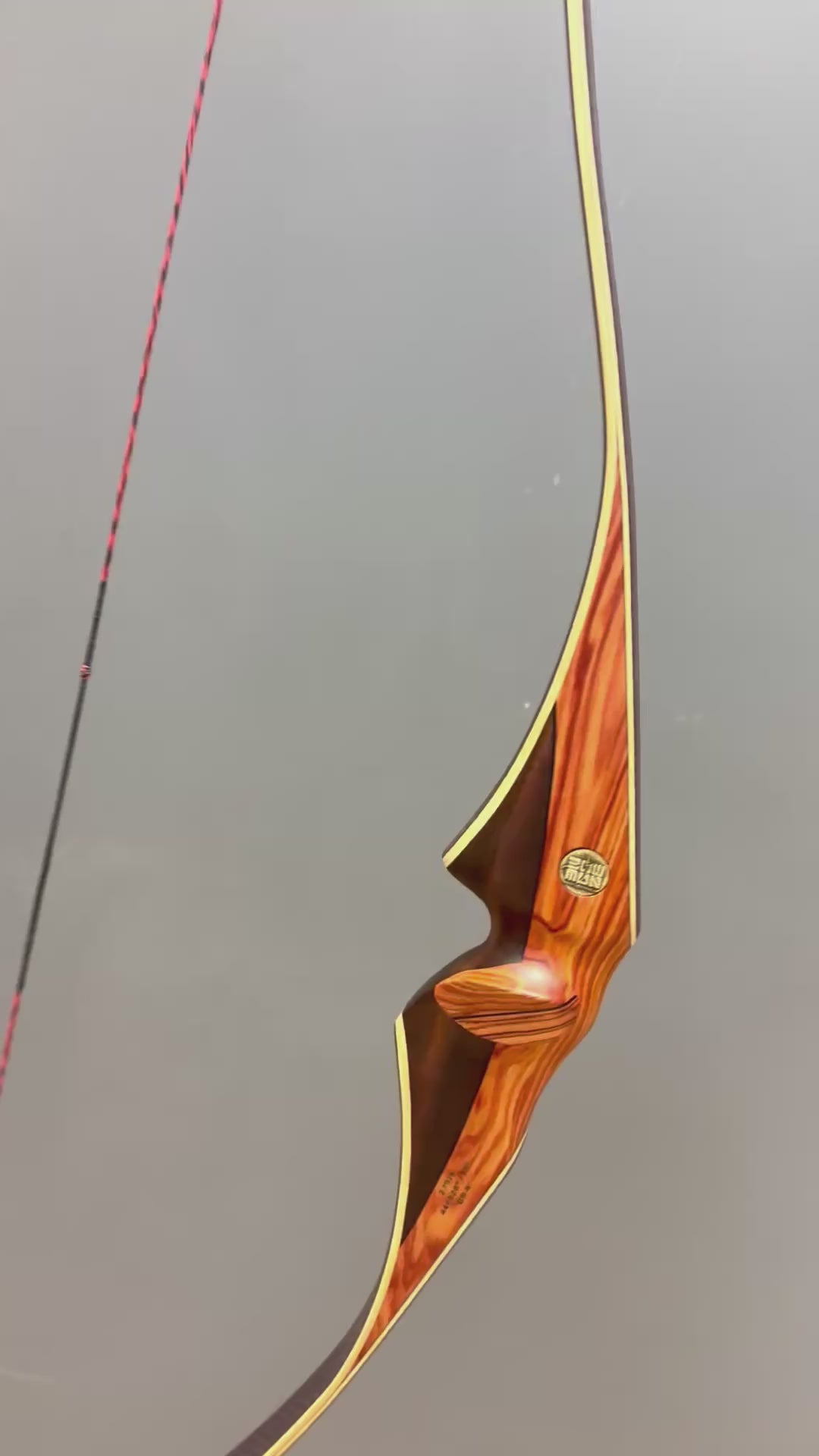Load video: Bogen - Bowman Archery 59“ Hybrid / 44#