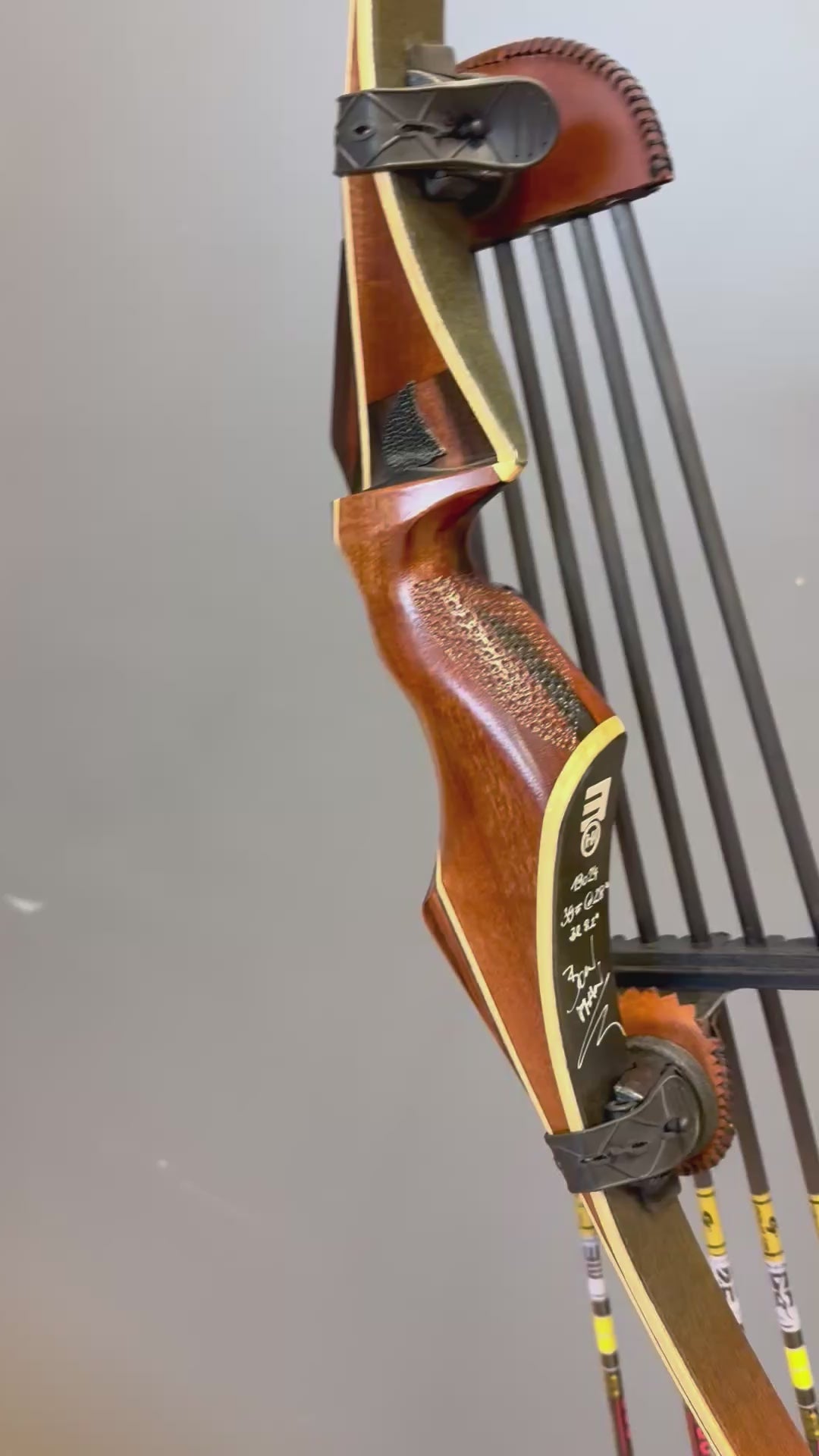 Video laden: Gebrauchter Recurve 64“