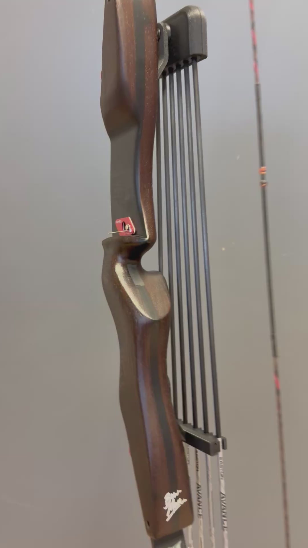 Video laden: ILF-Mittelteil 21“ Edelholz