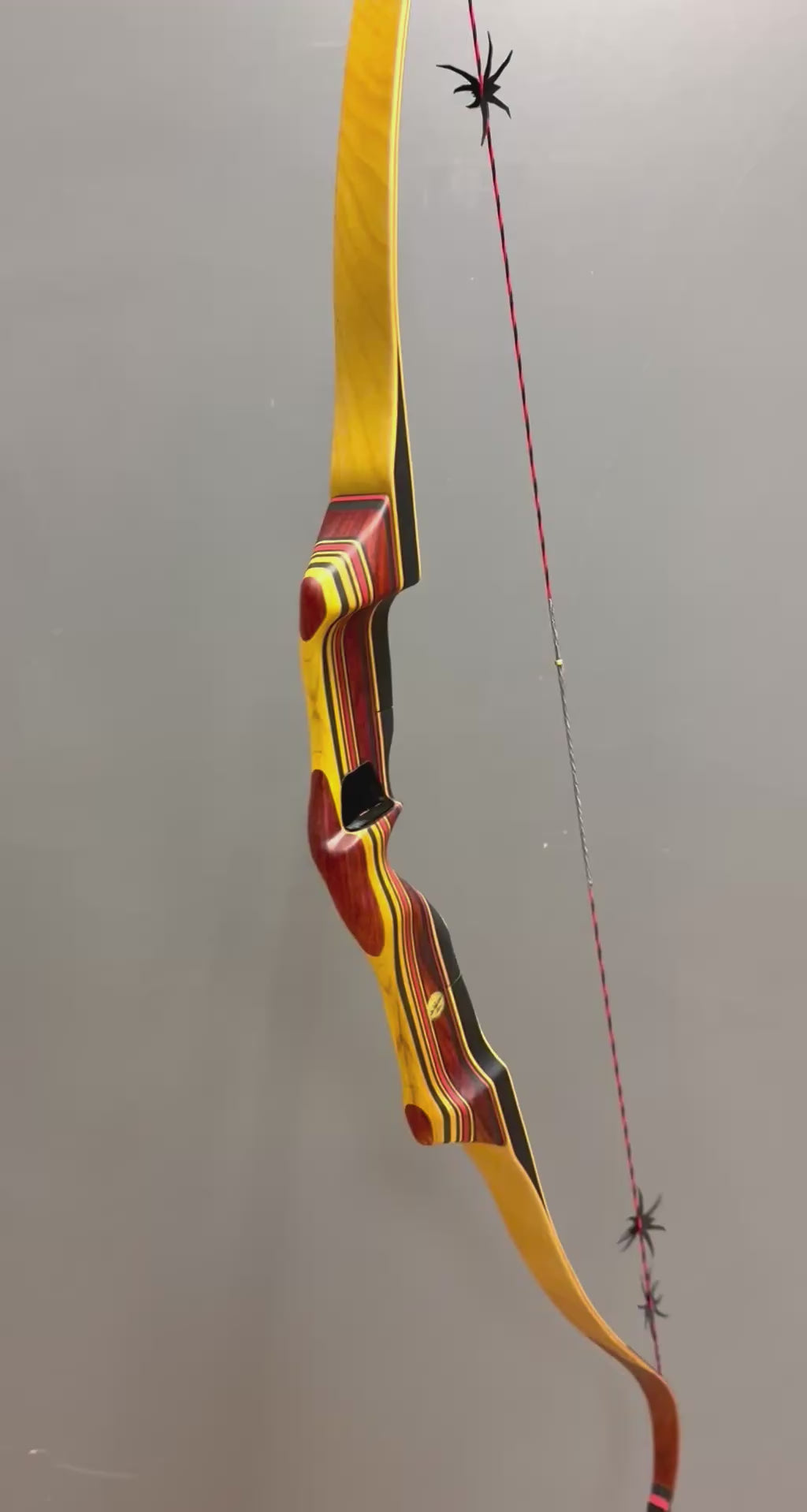 Video laden: Bogen - Black Widow PMAX 62“