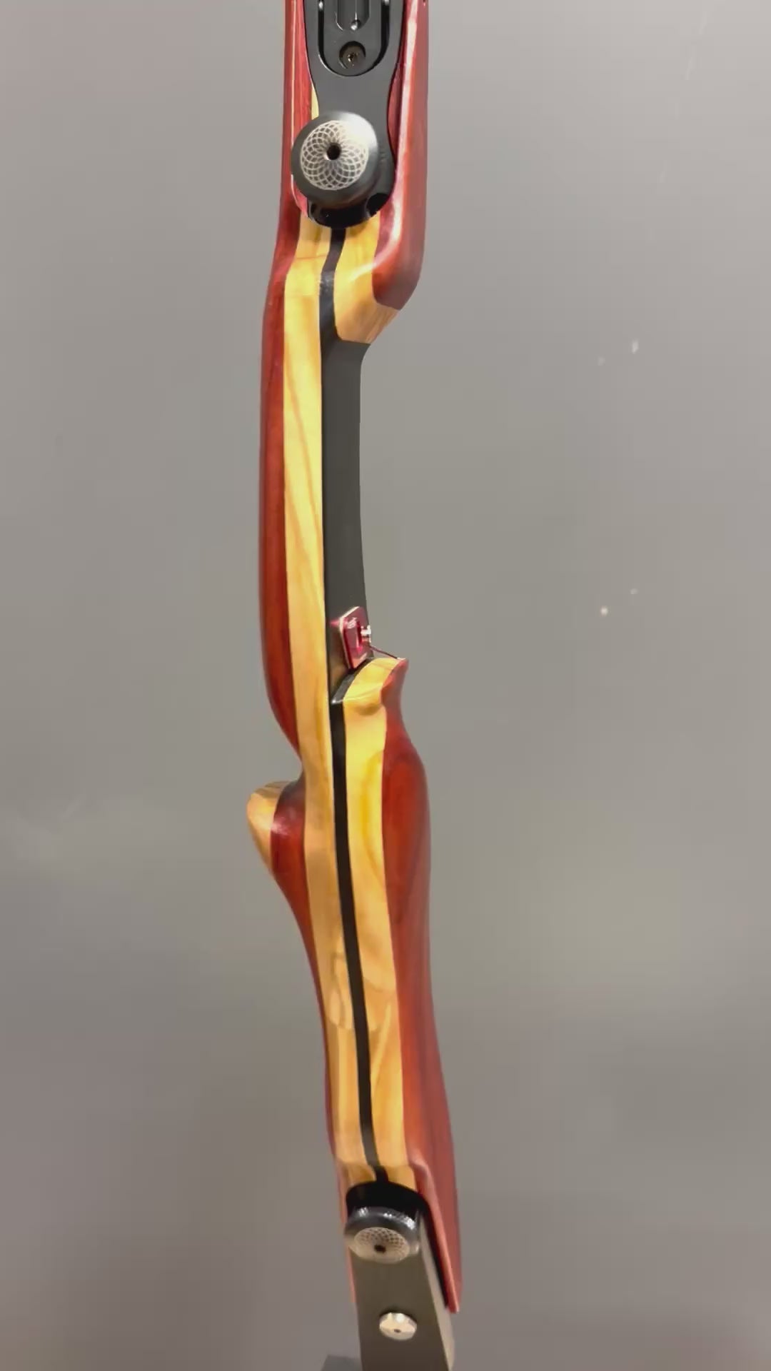 Load video: ILF-Mittelteil 21“ Edelholz